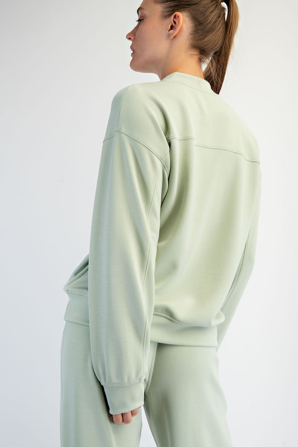 Nelly Mock Neck Pullover