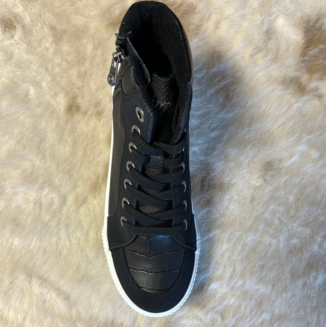 Blake Sneaker