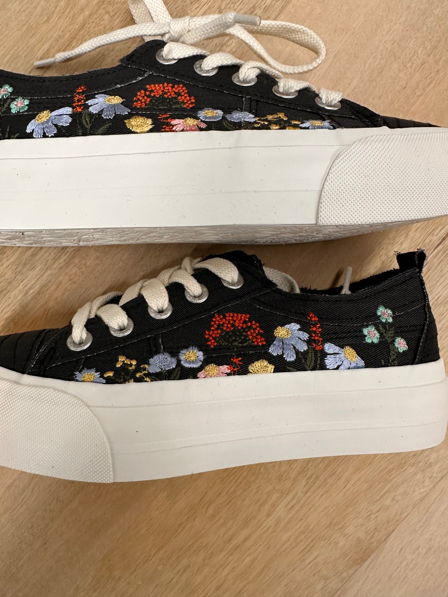 Marie Sneaker