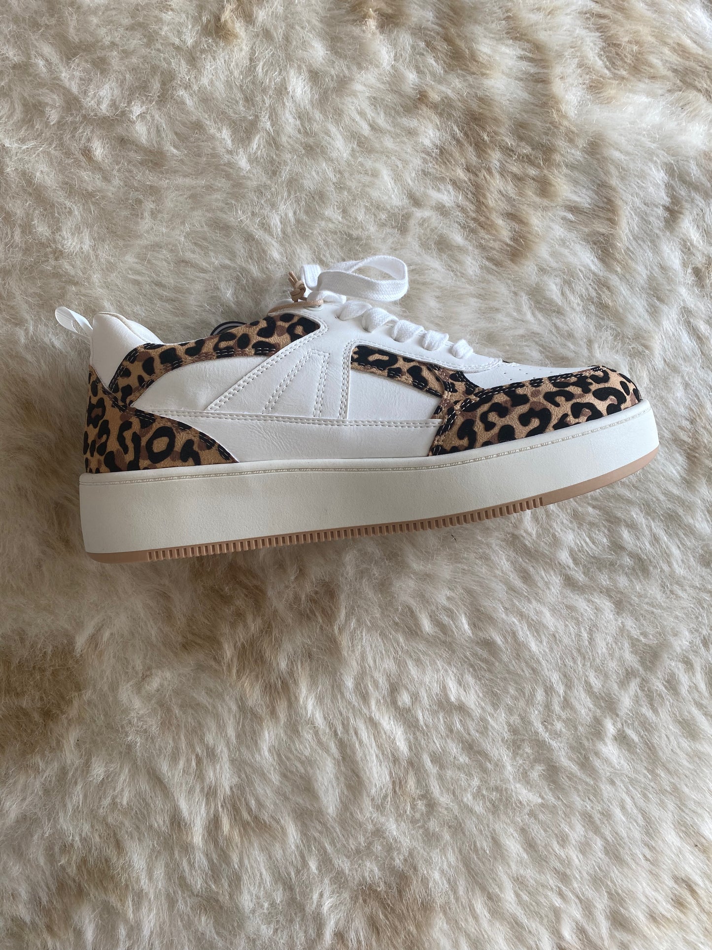 Erin Sneaker