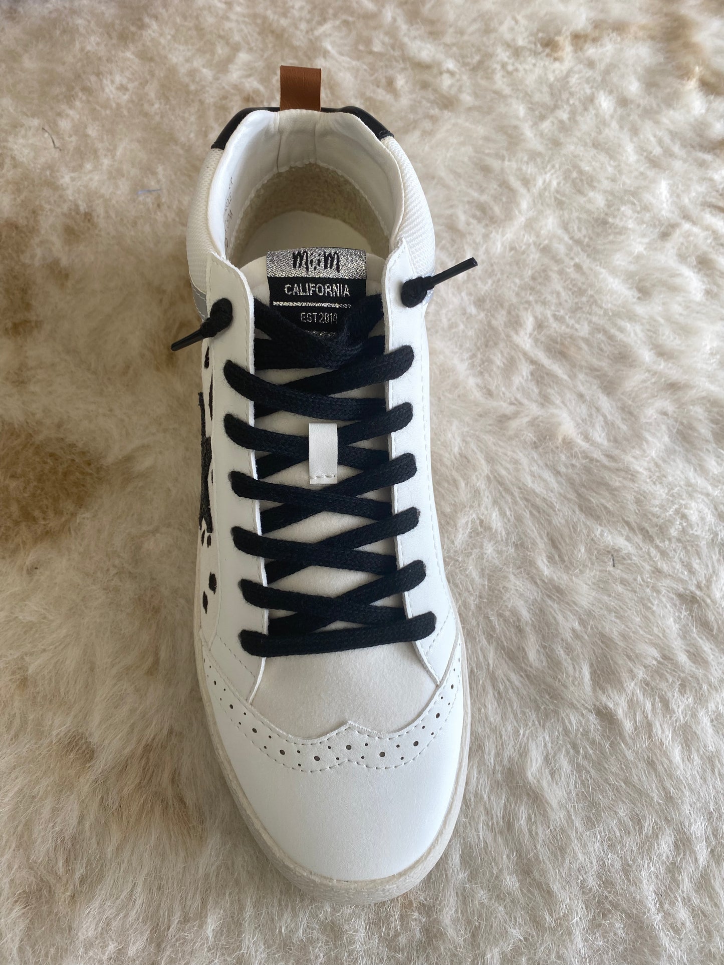 Ashlyn Sneaker