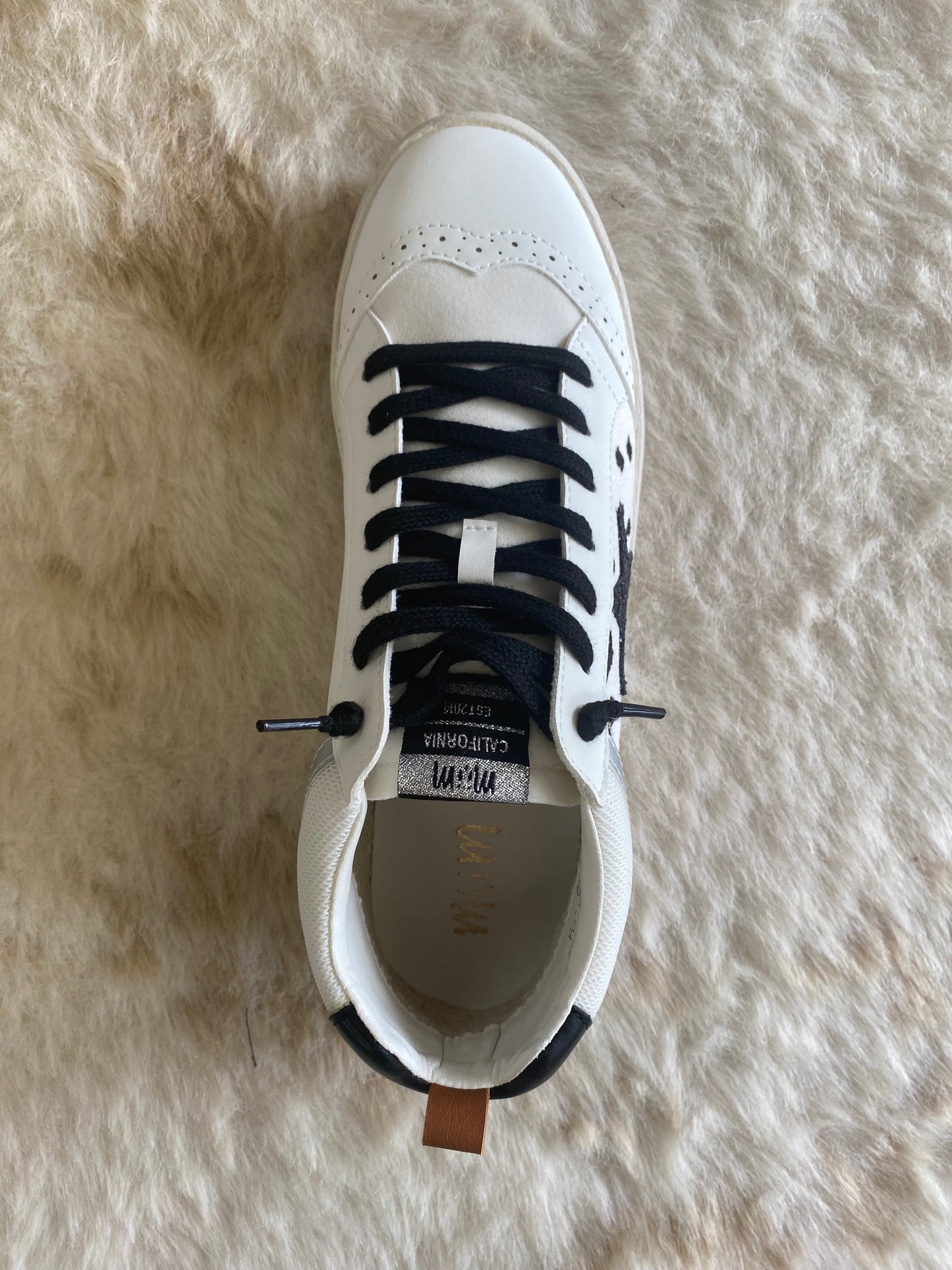 Ashlyn Sneaker