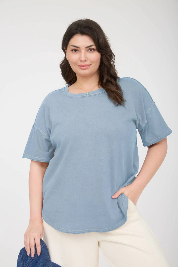 Dakota Tee Curvy - Multiple Colors