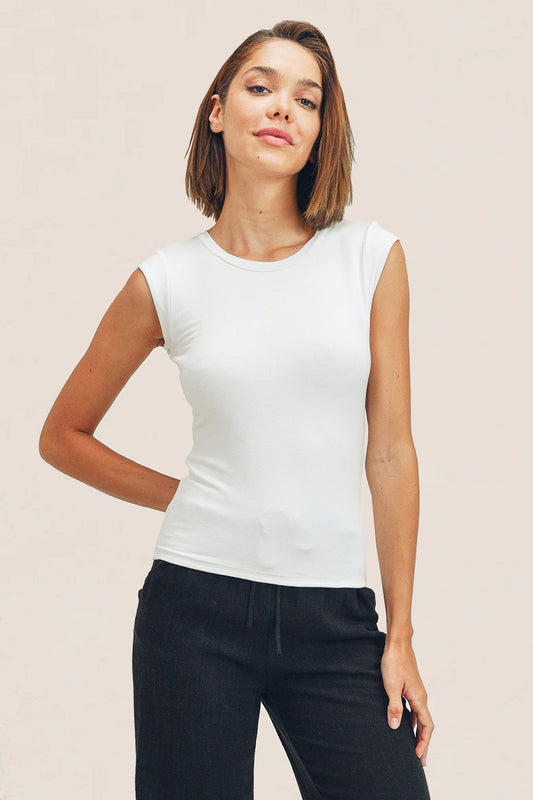 Bella Tee