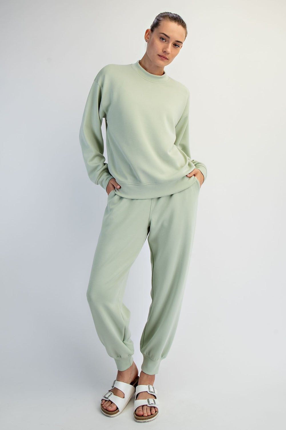 Nelly Mock Neck Pullover