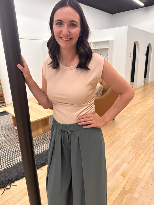 Gail Tee - Taupe