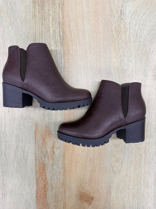 Laura booties