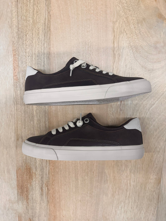 Megan Sneakers