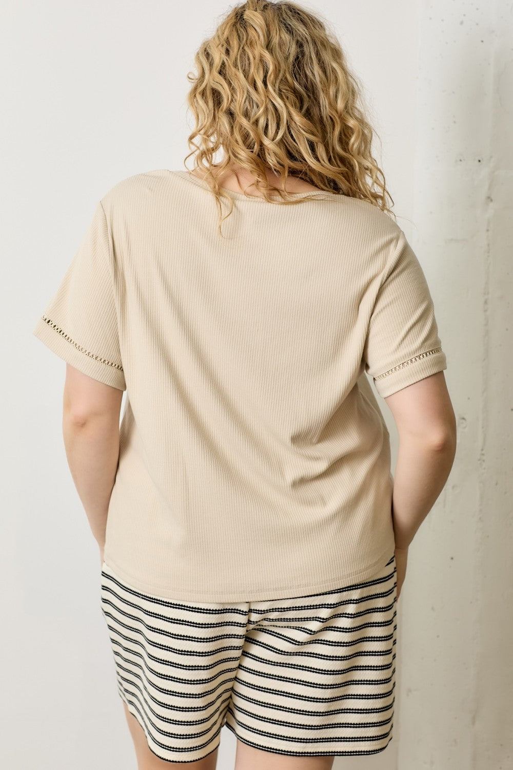 Mia Tee